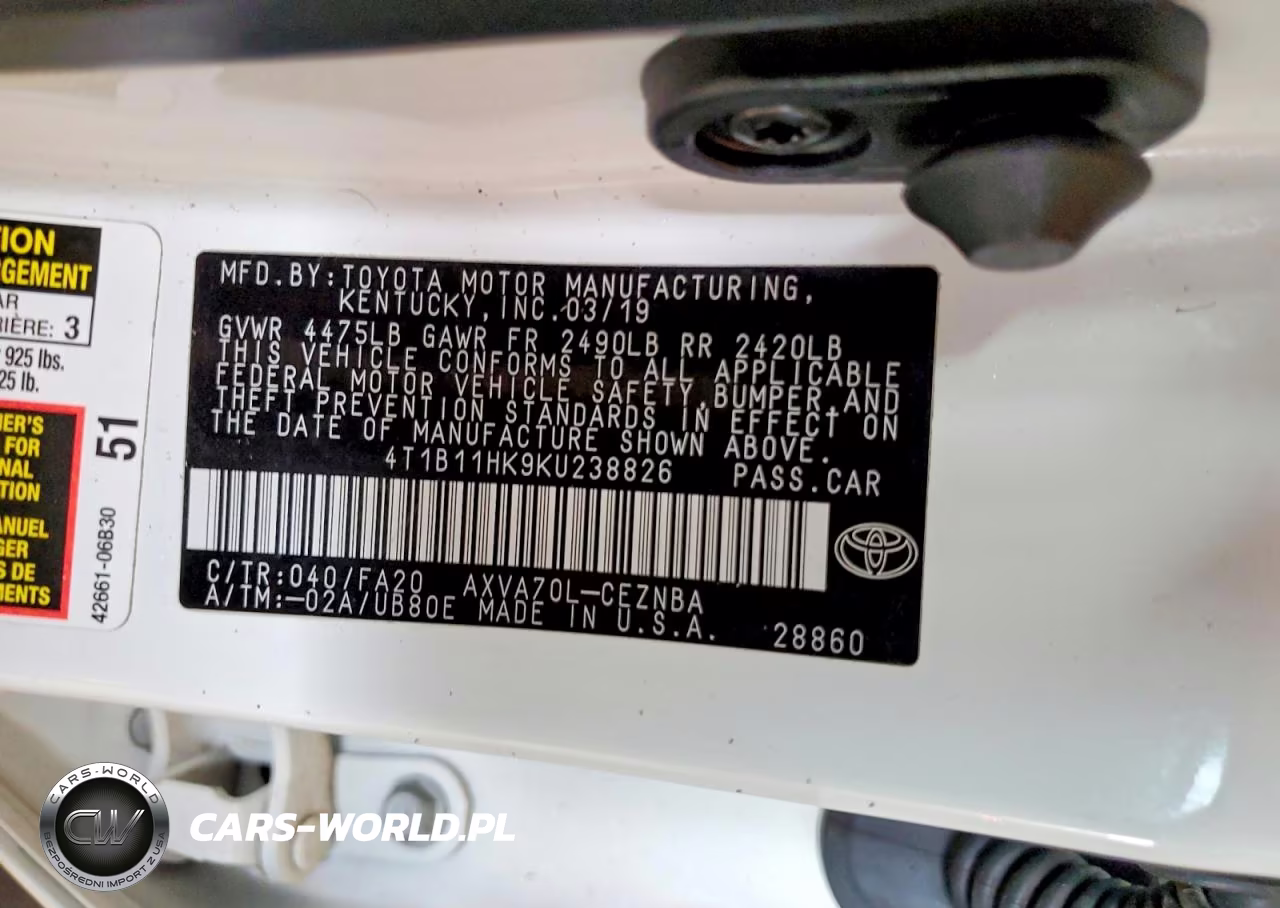 2019 Toyota Camry Le VIN:4T1B11HK9KU238826 - 12