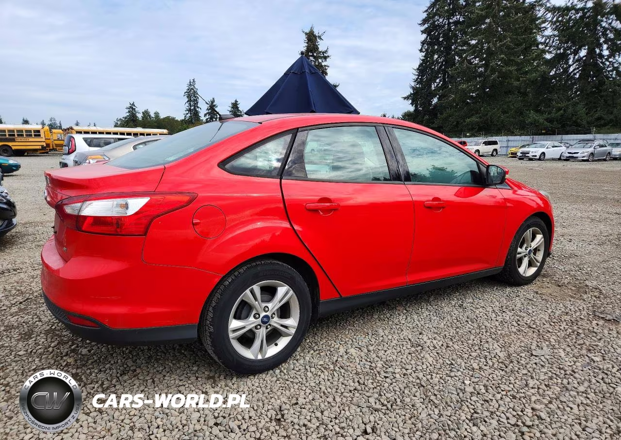 2013 Ford Focus Se VIN:1FADP3F26DL152298 - 3