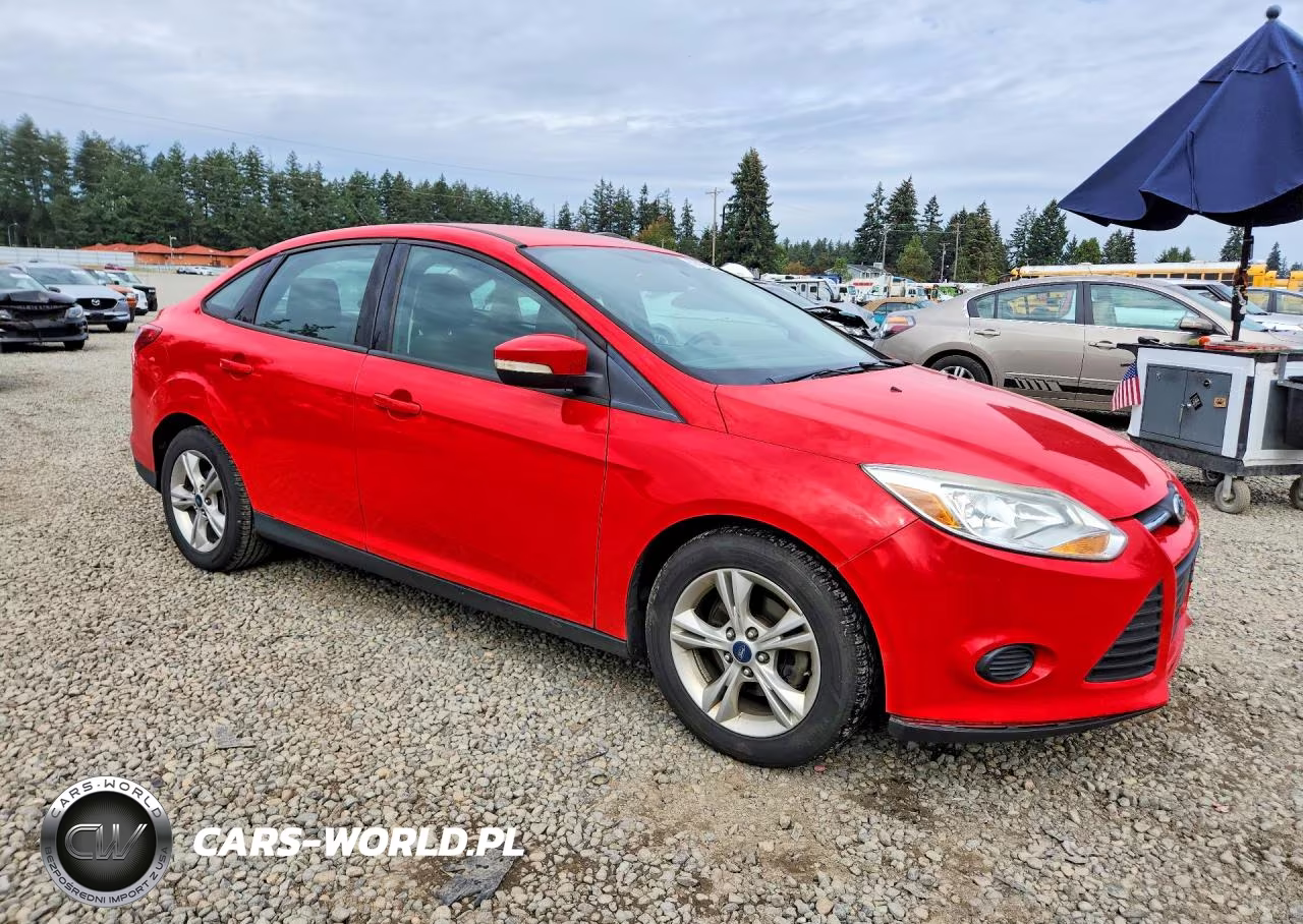 2013 Ford Focus Se VIN:1FADP3F26DL152298 - 4