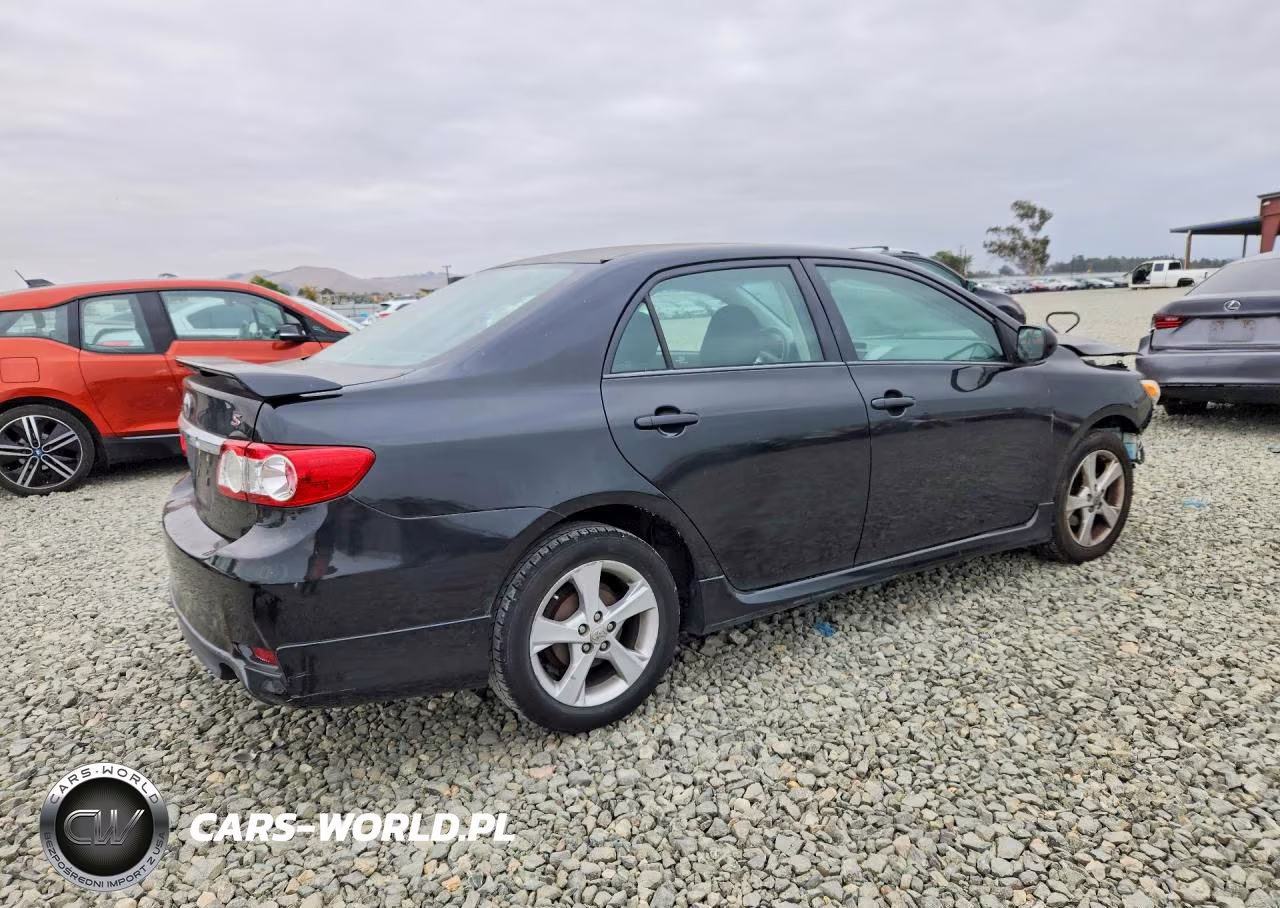 2013 Toyota Corolla S VIN:5YFBU4EE8DP114011 - 3