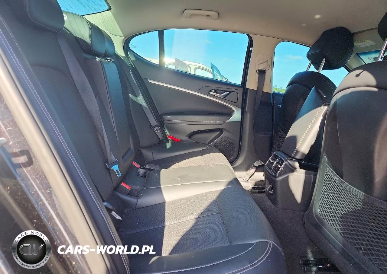 2021 Genesis G70 2.0T VIN:KMTG64LA8MU070466 - 10