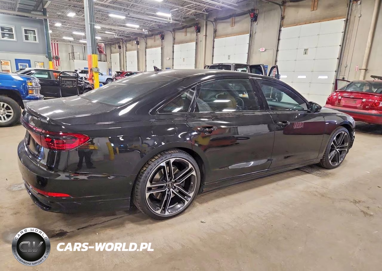 2025 Audi A8 L VIN:WAULDAF89SN002403 - 3