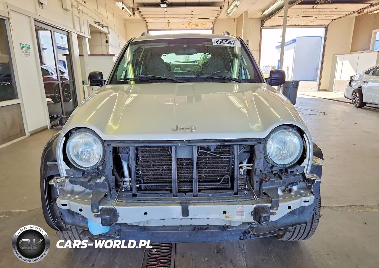 2003 Jeep Liberty Sport VIN:1J8GL48K53W672150 - 5
