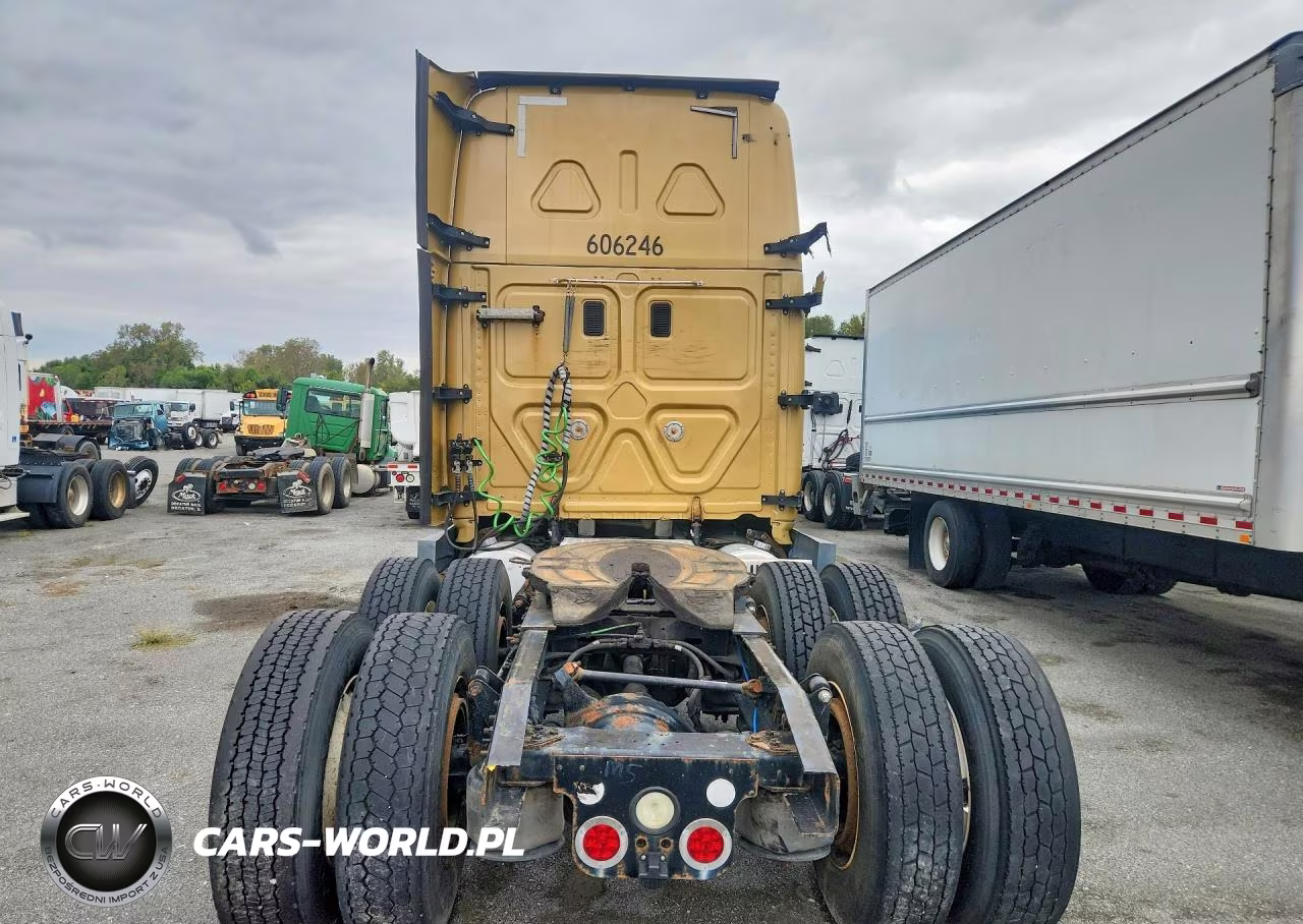 2016 Freightliner Cascadia 125 Semi Truck VIN:3AKJGLD58GSGU5365 - 6
