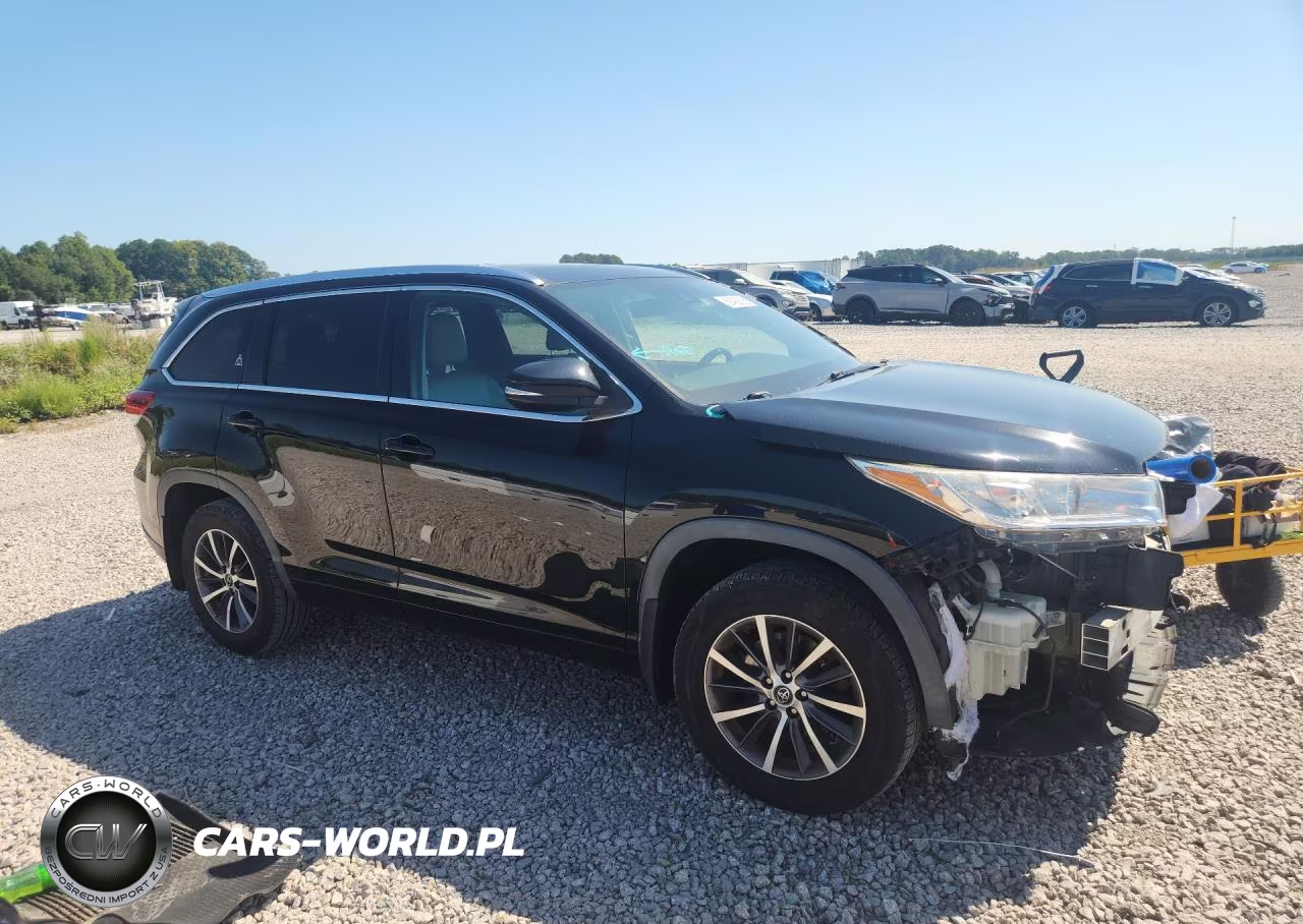 2017 Toyota Highlander Xle VIN:5TDJZRFH1HS441172 - 4