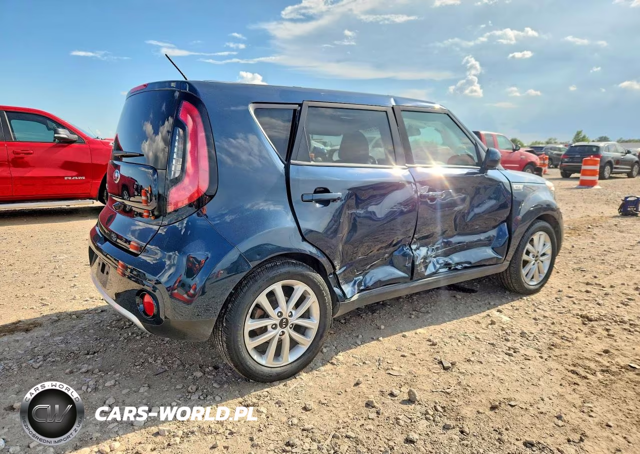 2018 Kia Soul VIN:KNDJP3A5XJ7541769 - 3