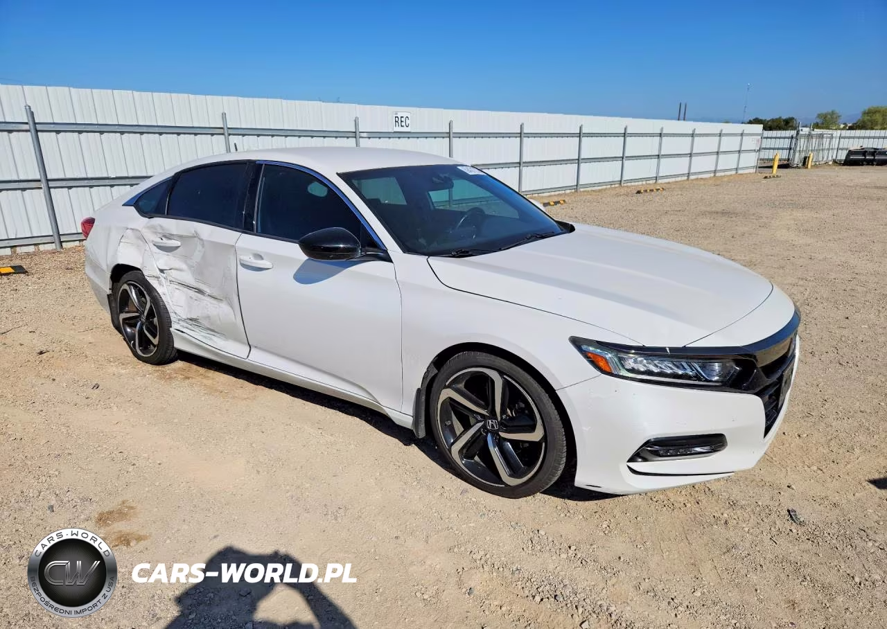 2018 Honda Accord Sport VIN:1HGCV1F3XJA226873 - 4