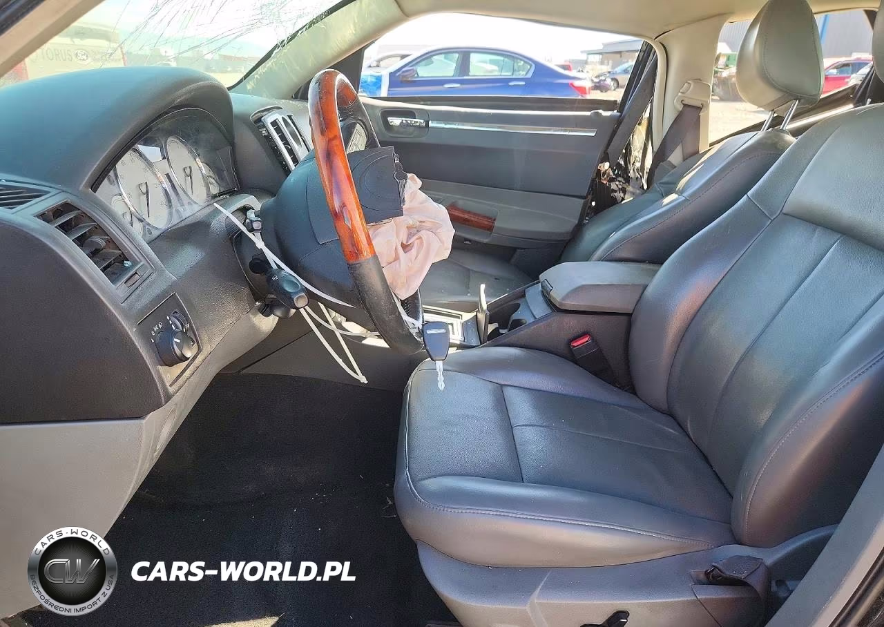 2005 Chrysler 300 Touring VIN:2C3JK53G45H639543 - 7