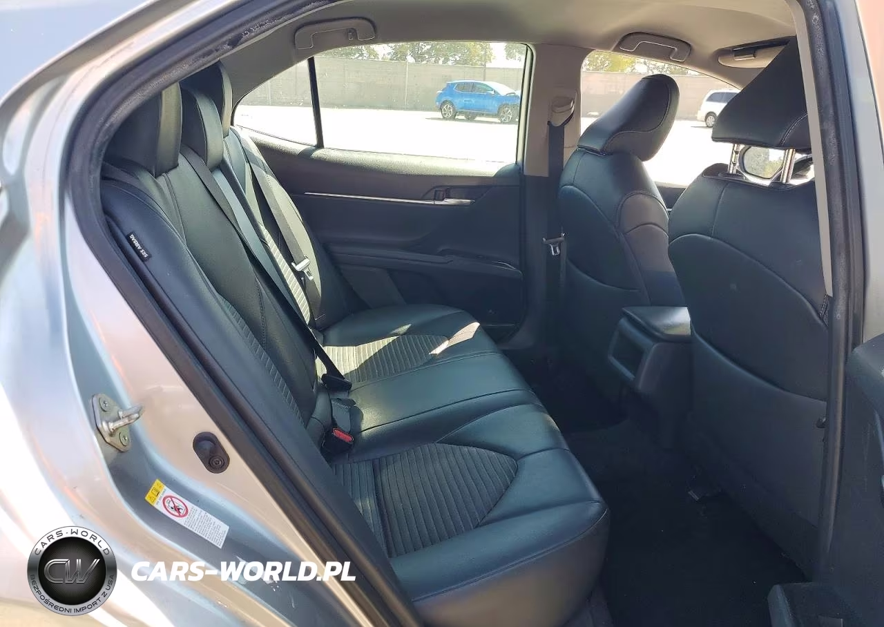 2019 Toyota Camry Se VIN:4T1B11HK9KU741837 - 10