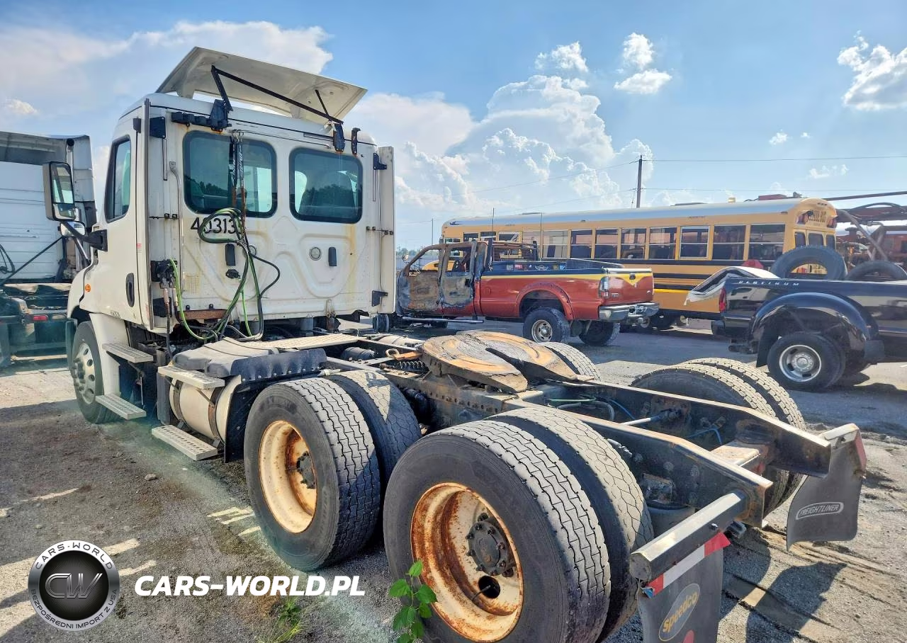2019 Freightliner Cascadia 113 Semi Truck VIN:3AKJGBDV1KSKD0206 - 2