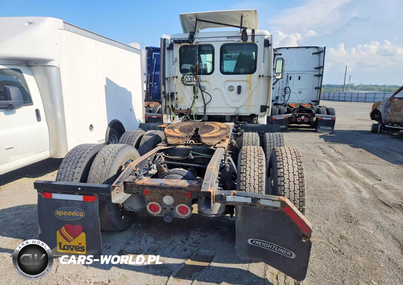 2019 Freightliner Cascadia 113 Semi Truck VIN:3AKJGBDV1KSKD0206 - 6