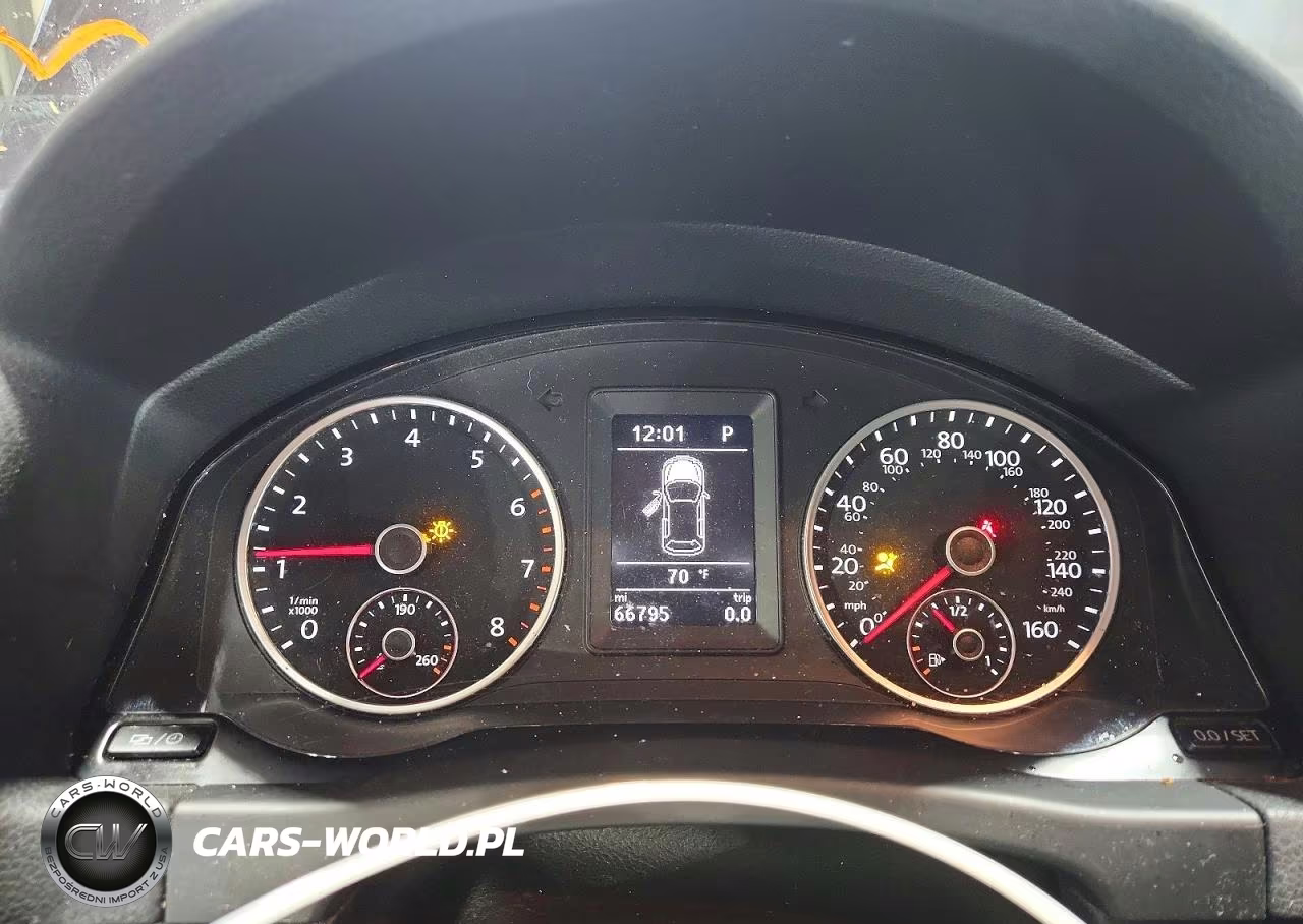 2016 Volkswagen Tiguan S VIN:WVGBV7AX1GW592381 - 9