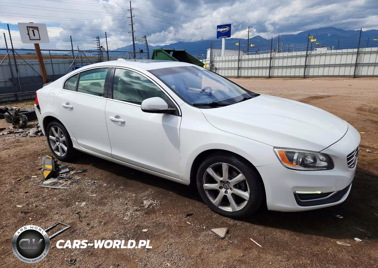 2016 Volvo S60 Premier VIN:YV126MFK5G2402337 - 4