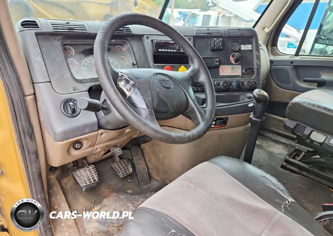 2016 Freightliner Cascadia 125 Semi Truck VIN:3AKJGLD52GSGU5362 - 8