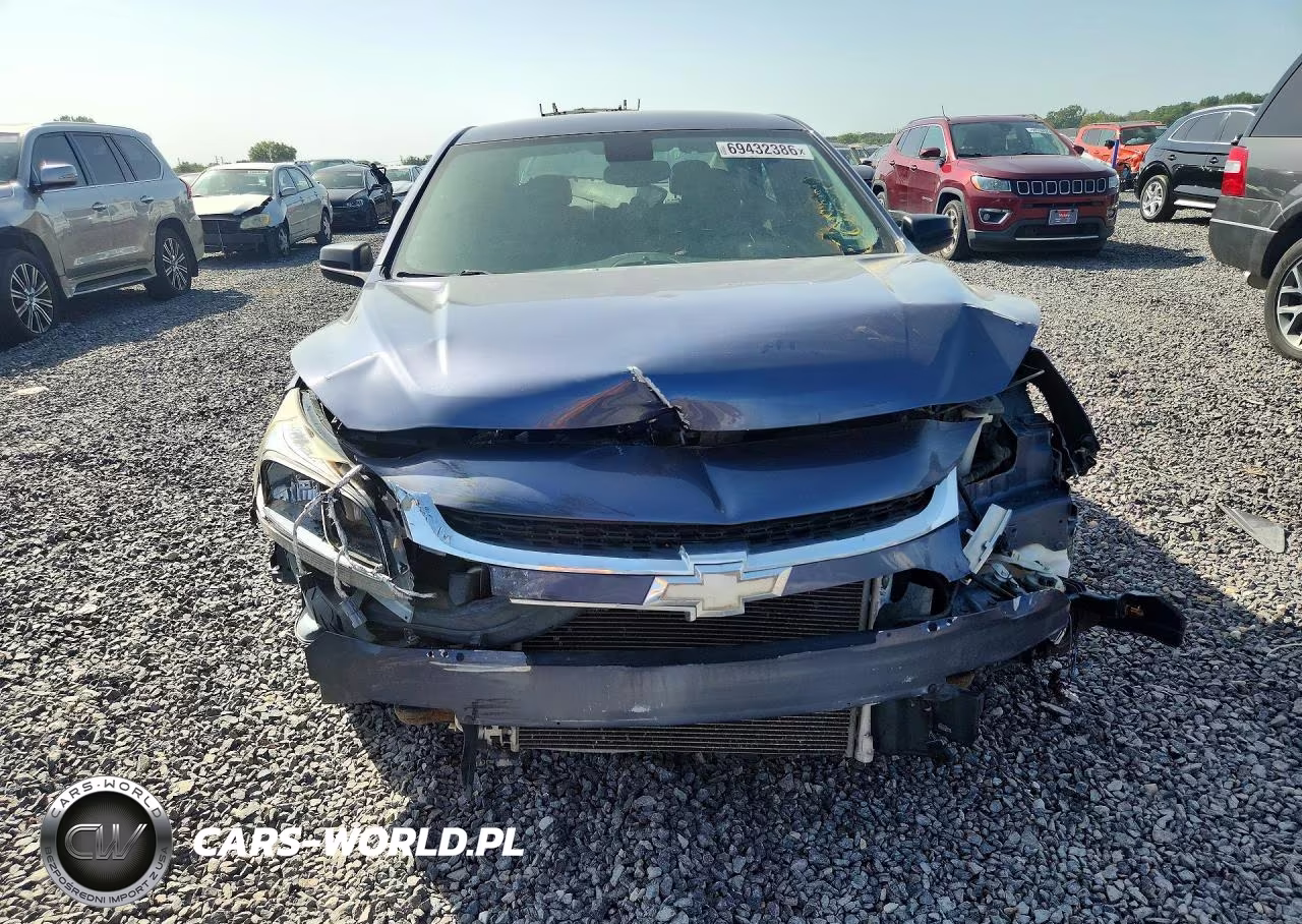 2014 Chevrolet Malibu Ls VIN:1G11B5SLXEF239698 - 5