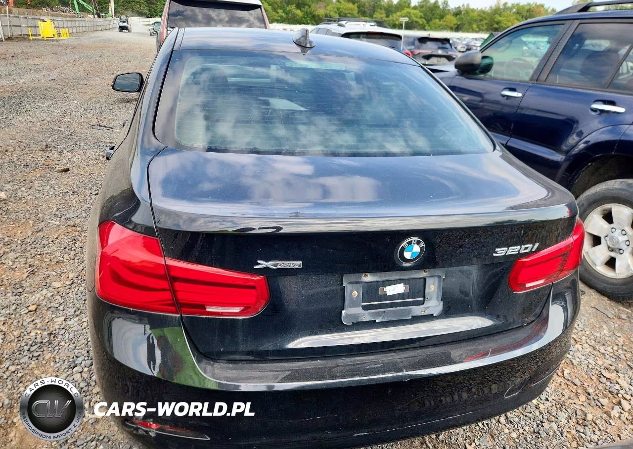 2018 BMW 320 Xi VIN:WBA8A3C57JA494942 - 6