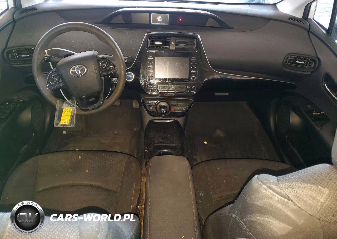 2021 Toyota Prius Le VIN:JTDKAMFU1M3147066 - 8