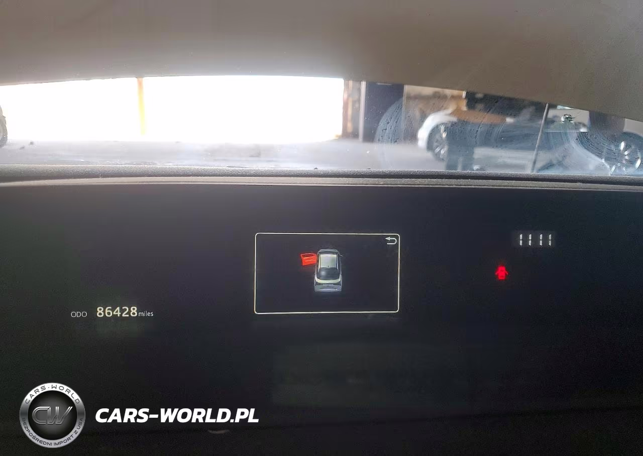 2021 Toyota Prius Le VIN:JTDKAMFU1M3147066 - 9