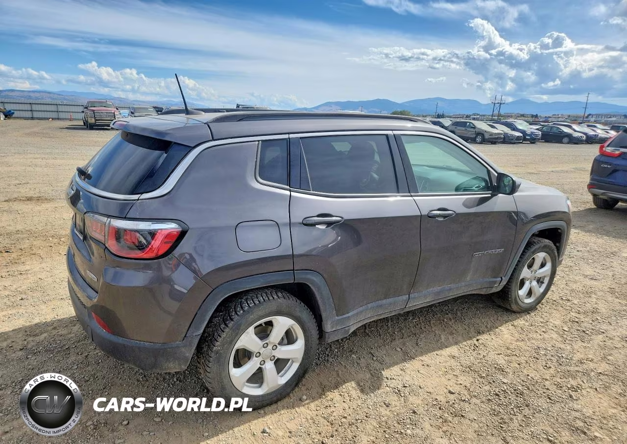 2020 Jeep Compass Latitude VIN:3C4NJDBB2LT137683 - 3