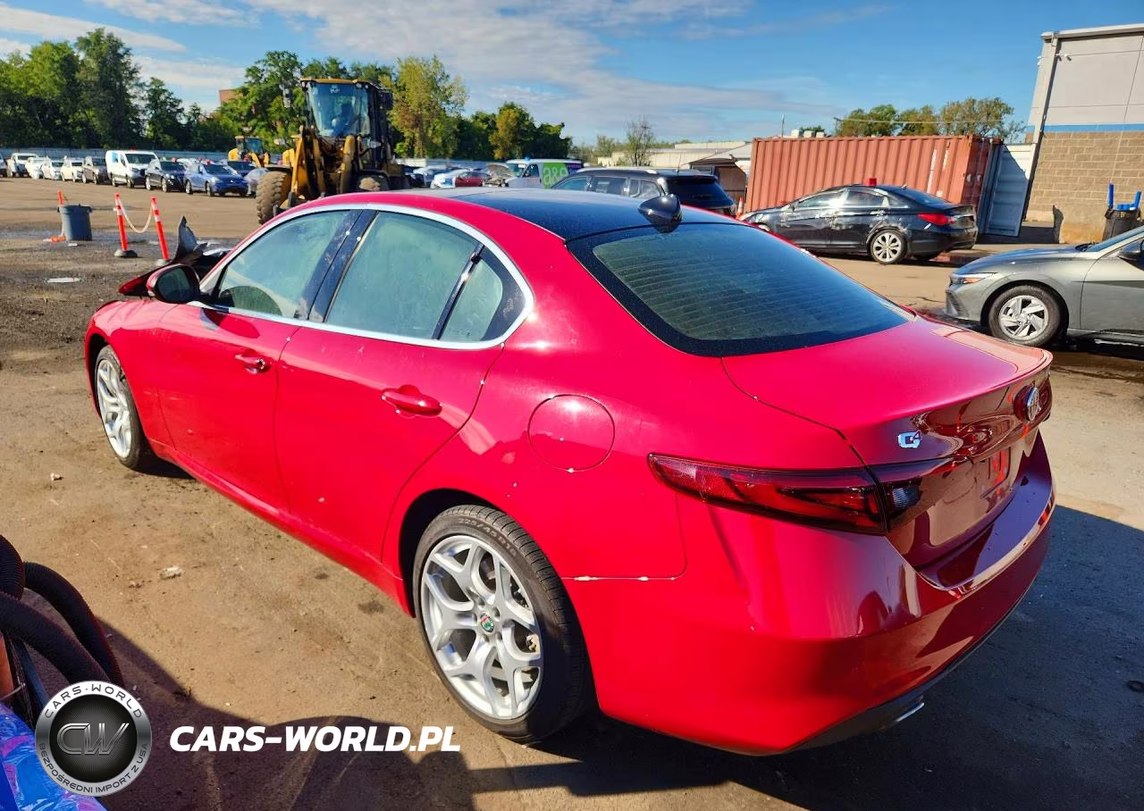 2018 Alfa Romeo Giulia Ti Q4 VIN:ZARFAEENXJ7580574 - 2