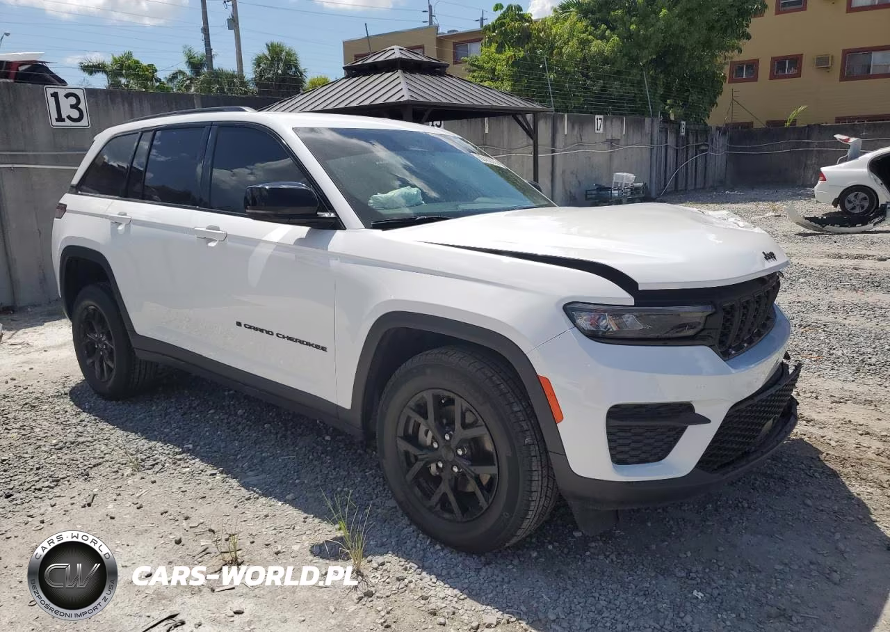 2024 Jeep Grand Cherokee Laredo VIN:1C4RJHAG7RC230578 - 4