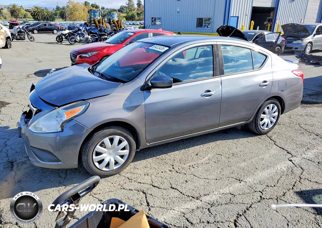 2017 Nissan Versa 1.6 Sv – zdjęcie 1 z 12