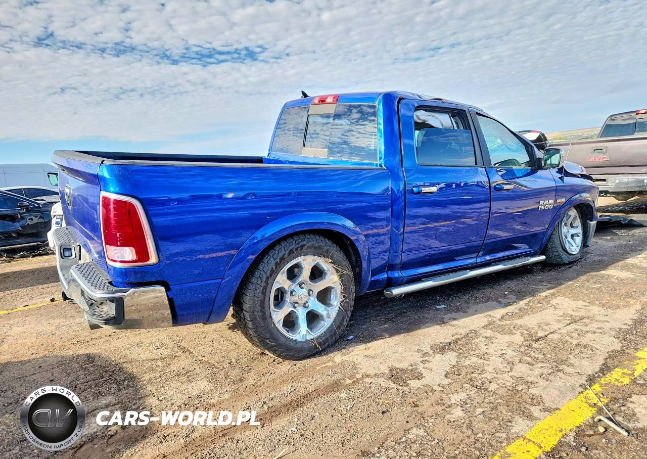 2016 Ram 1500 Laramie VIN:1C6RR7NT2GS115102 - 3