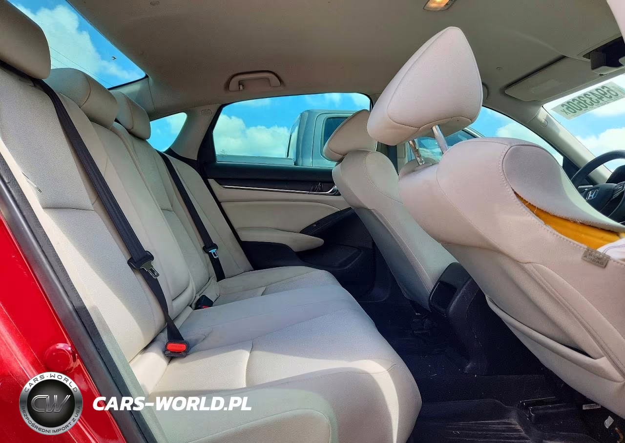 2018 Honda Accord Hybrid VIN:1HGCV3F10JA007060 - 10