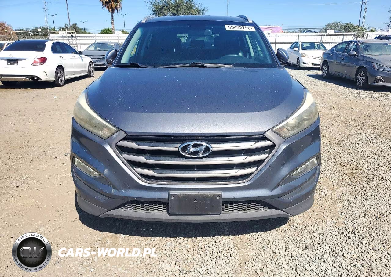 2016 Hyundai Tucson Se VIN:KM8J33A47GU239543 - 5
