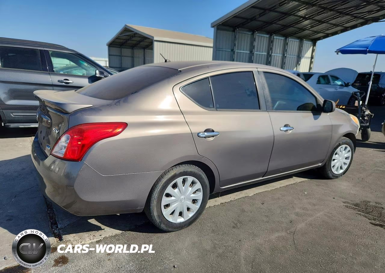 2013 Nissan Versa 1.6 S VIN:3N1CN7AP2DL844586 - 3