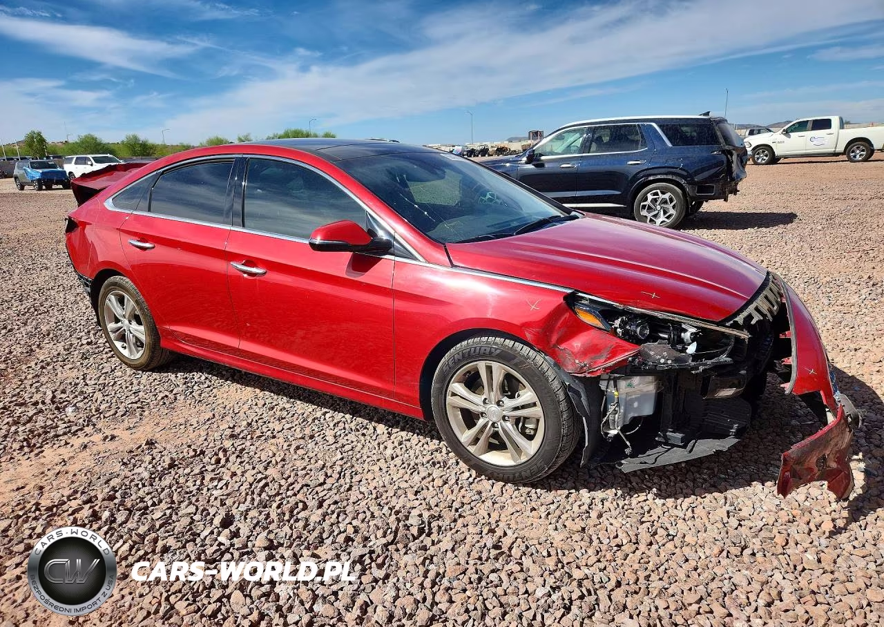 2019 Hyundai Sonata Limited VIN:5NPE34AF9KH759825 - 4