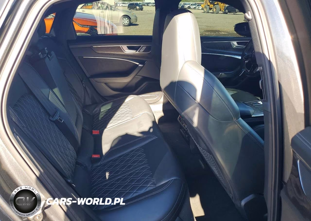 2020 Audi S6 Prestige VIN:WAUFFAF2XLN033051 - 10