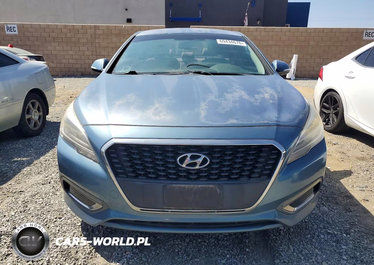 2016 Hyundai Sonata Hybrid Se VIN:KMHE24L17GA040426 - 5