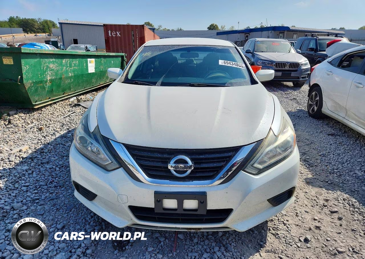 2017 Nissan Altima 2.5 S VIN:1N4AL3AP1HC110421 - 5