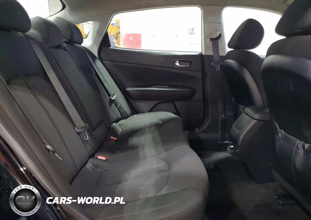 2018 Kia Optima Lx VIN:5XXGT4L36JG258042 - 10