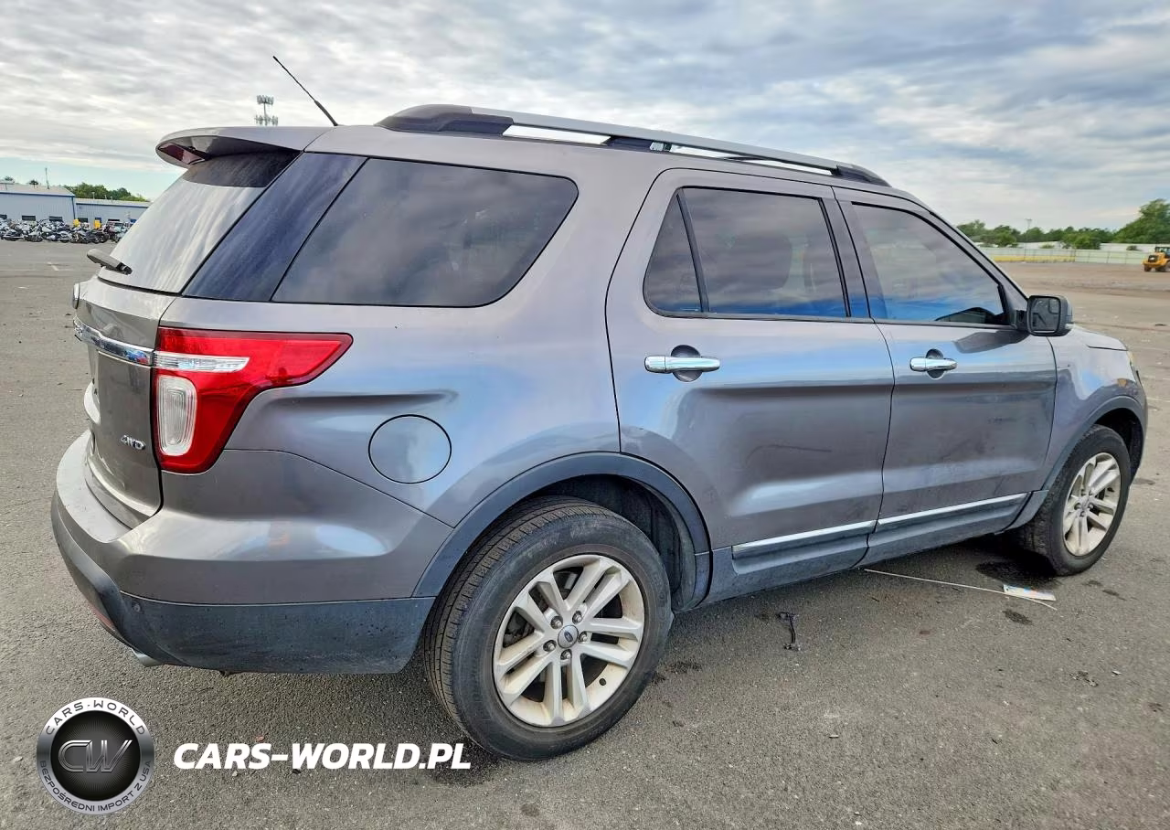 2011 Ford Explorer Xlt VIN:1FMHK8D8XBGA29362 - 3