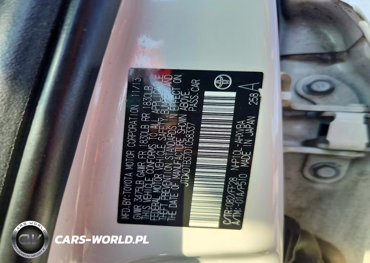 2013 Toyota Prius C Two VIN:JTDKDTB37D1058337 - 12