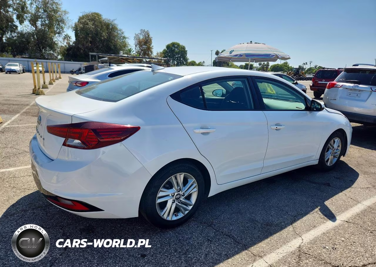2020 Hyundai Elantra Value Edition VIN:5NPD84LF8LH581045 - 3