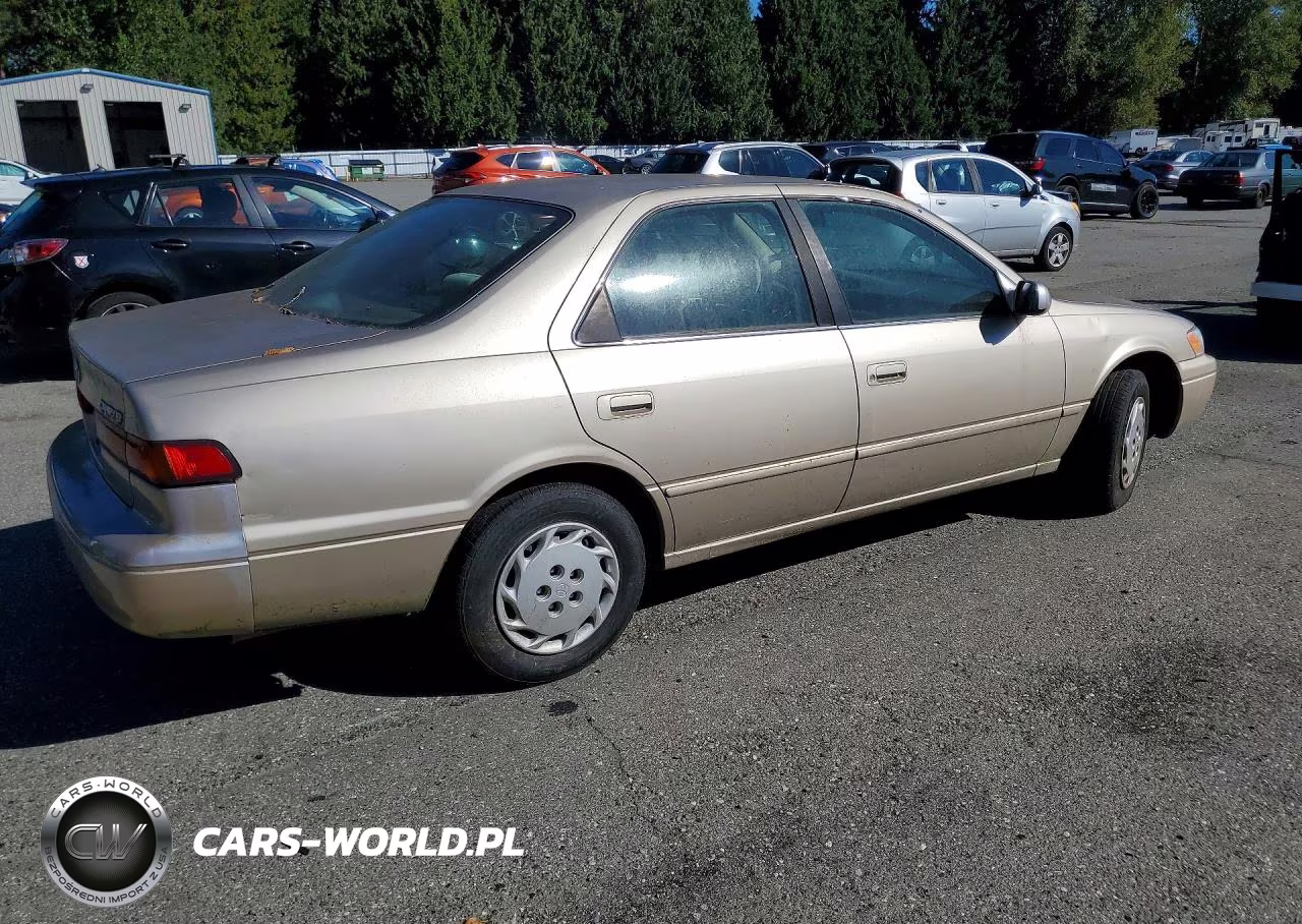 1998 Toyota Camry Le VIN:JT2BG22K4W0210973 - 3