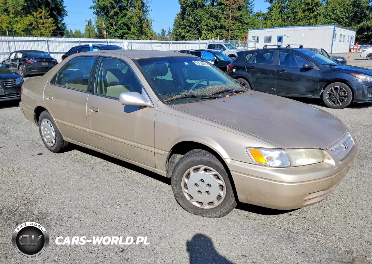 1998 Toyota Camry Le VIN:JT2BG22K4W0210973 - 4