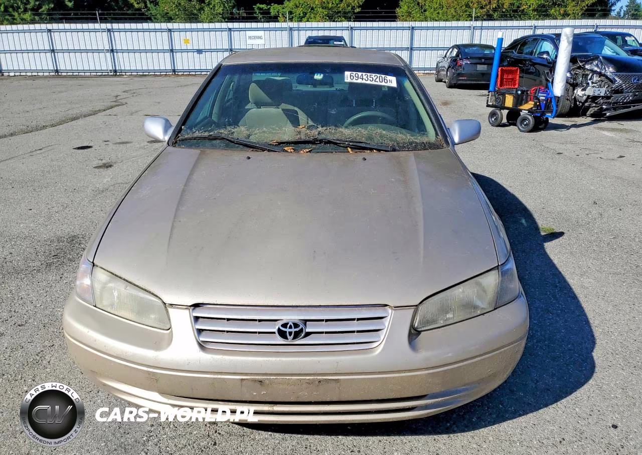 1998 Toyota Camry Le VIN:JT2BG22K4W0210973 - 5
