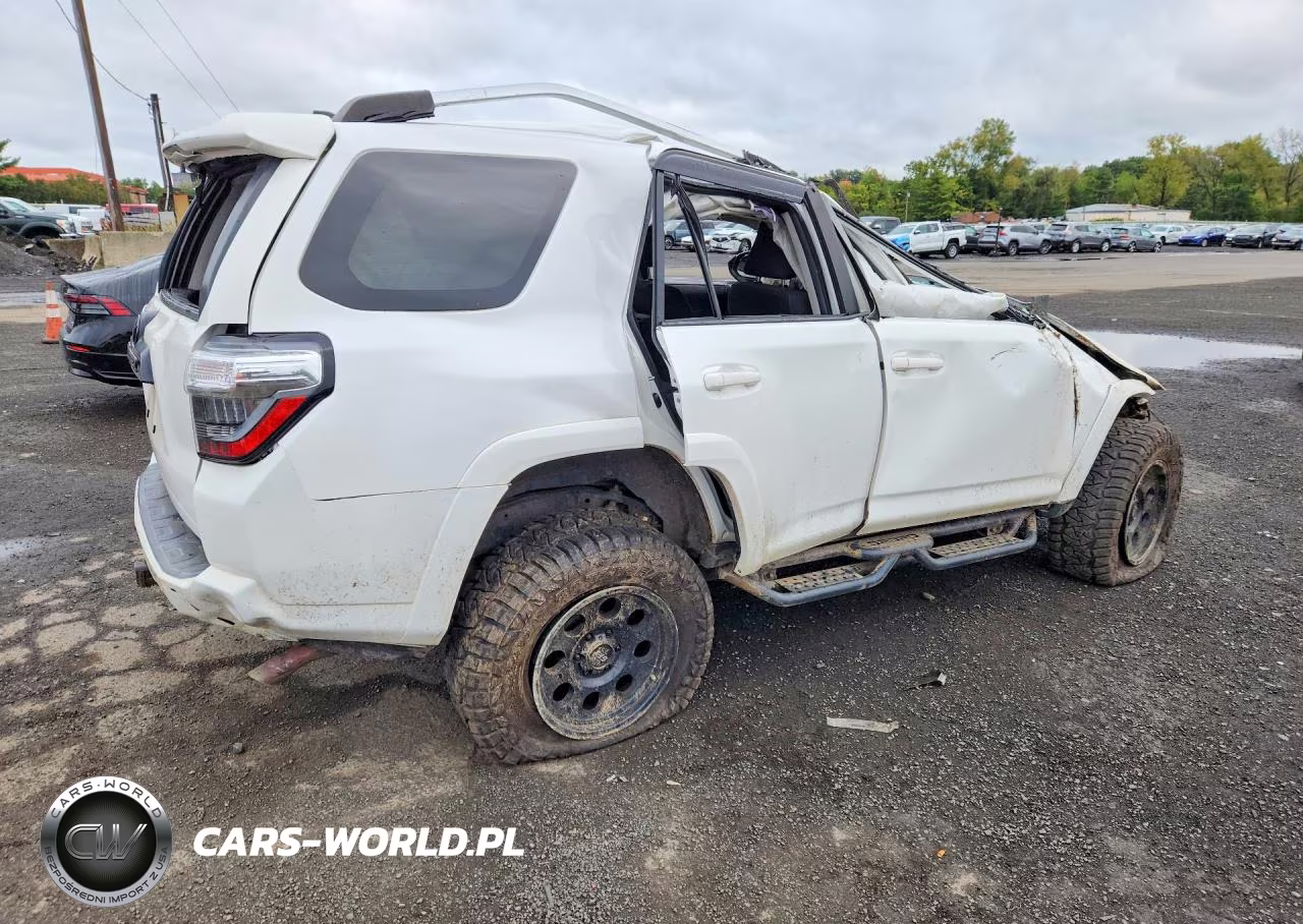 2016 Toyota 4Runner Trail VIN:JTEBU5JR0G5384264 - 3