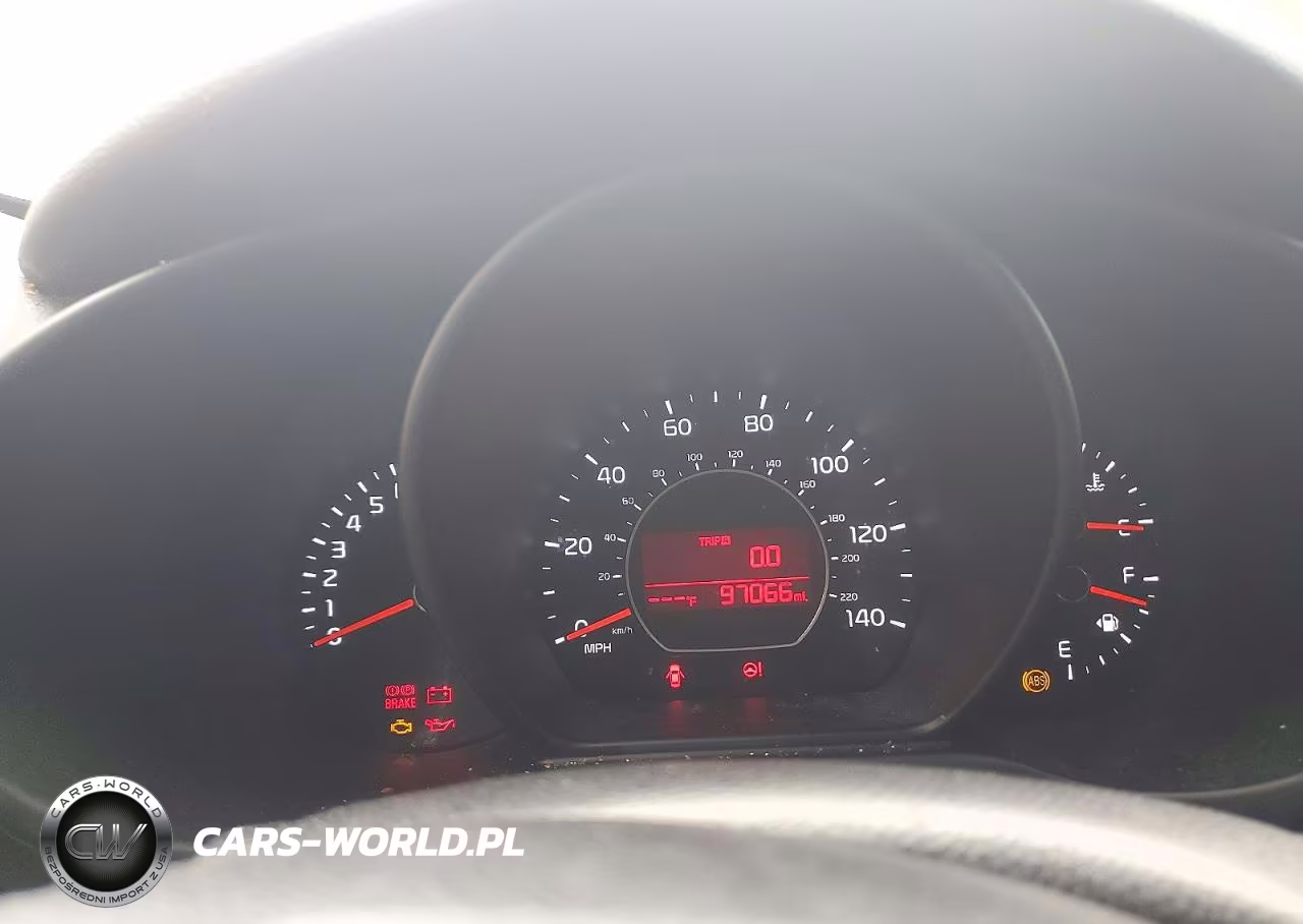2017 Kia Soul + VIN:KNDJP3A51H7437424 - 9