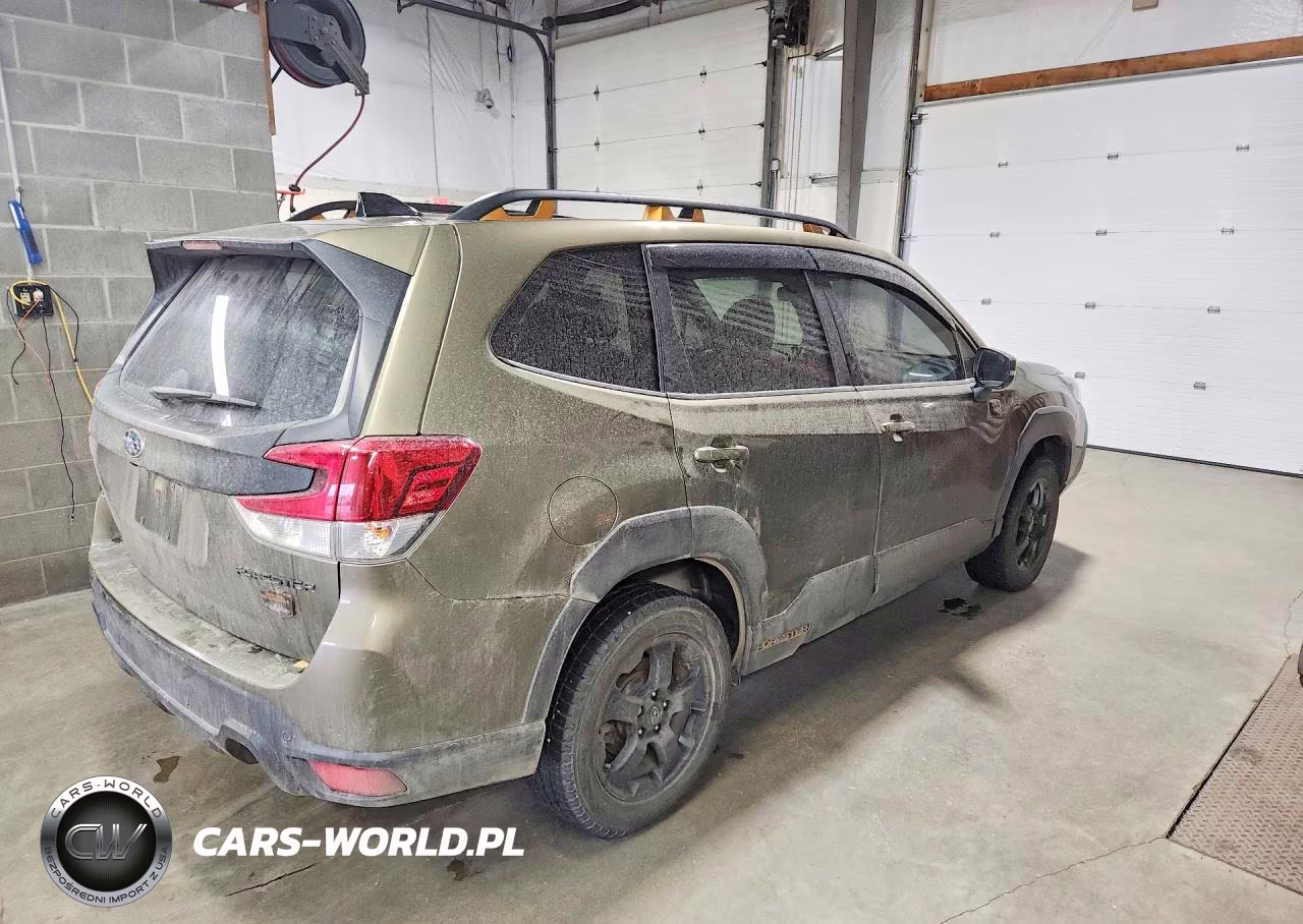 2024 Subaru Forester Wilderness VIN:JF2SKAJC1RH520712 - 3