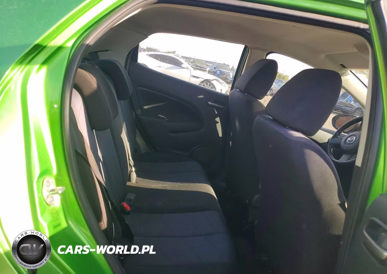 2011 Mazda Mazda2 VIN:JM1DE1HZ5B0124733 - 10