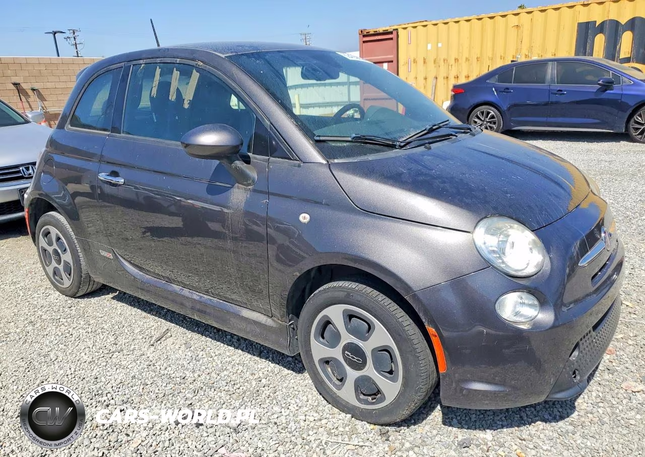 2015 Fiat 500 Electric VIN:3C3CFFGE2FT749771 - 4