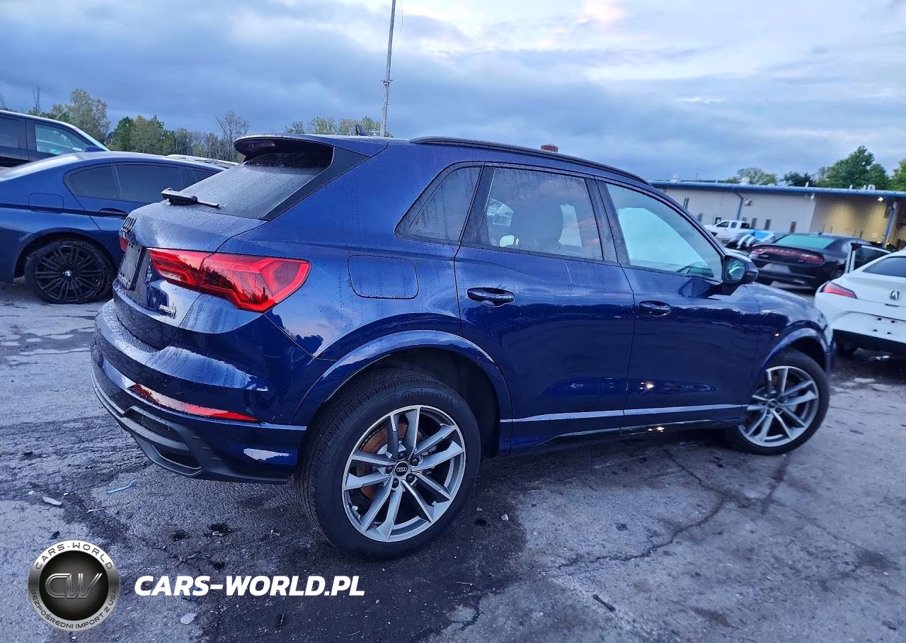 2024 Audi Q3 Premium S Line 45 VIN:WA1DECF34R1101100 - 3