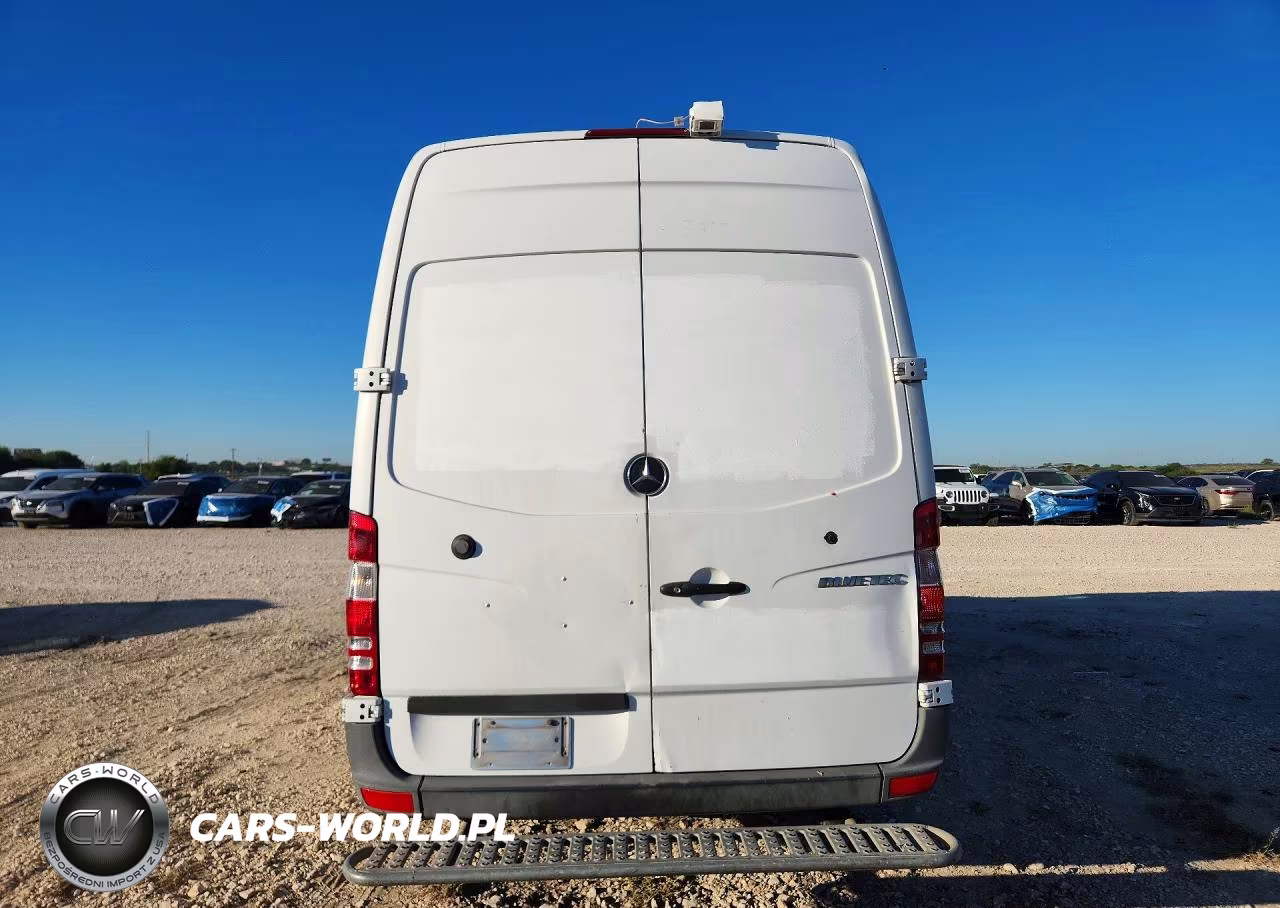 2011 Mercedes-Benz Sprinter 2500 Delivery Van VIN:WD3PE8CB6B5581869 - 6
