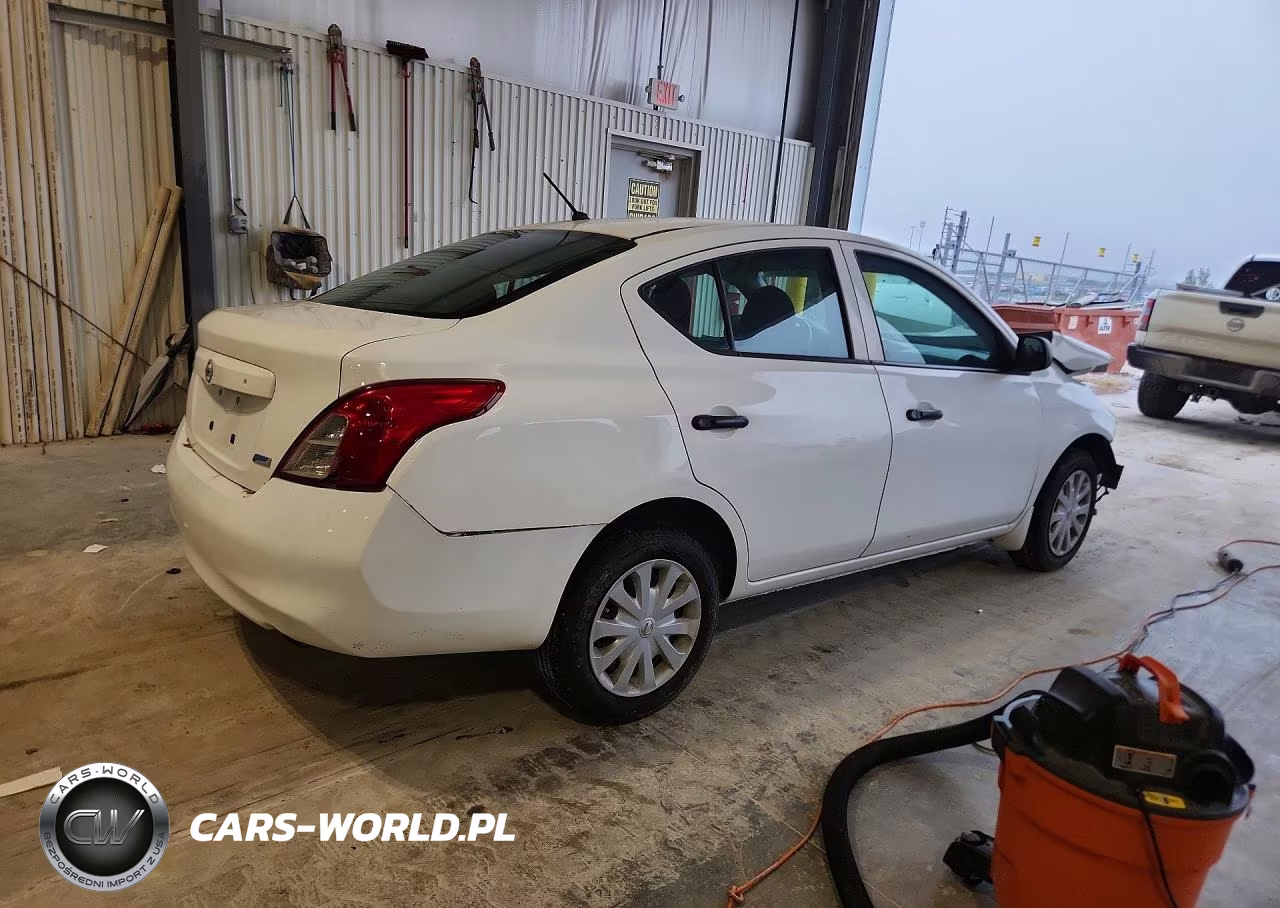 2012 Nissan Versa 1.6 S VIN:3N1CN7AP1CL861670 - 3