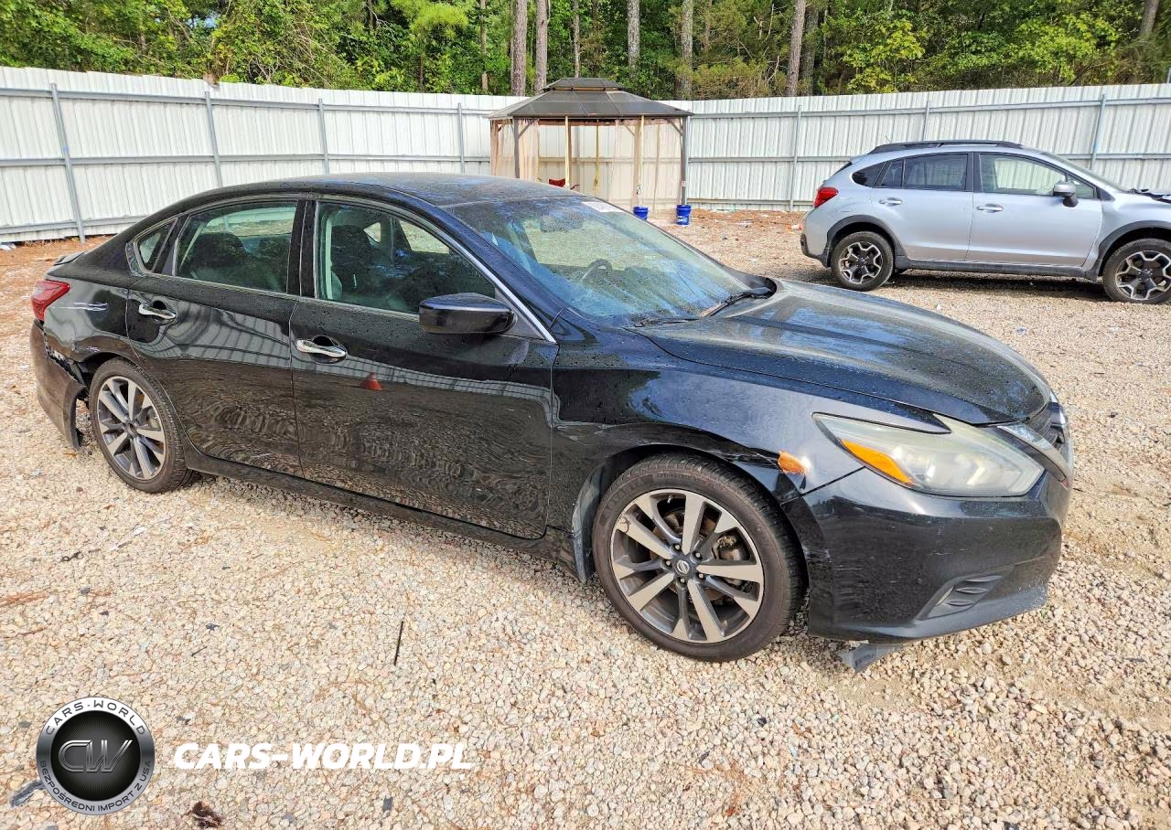2017 Nissan Altima 2.5 Sr VIN:1N4AL3AP8HC110934 - 4